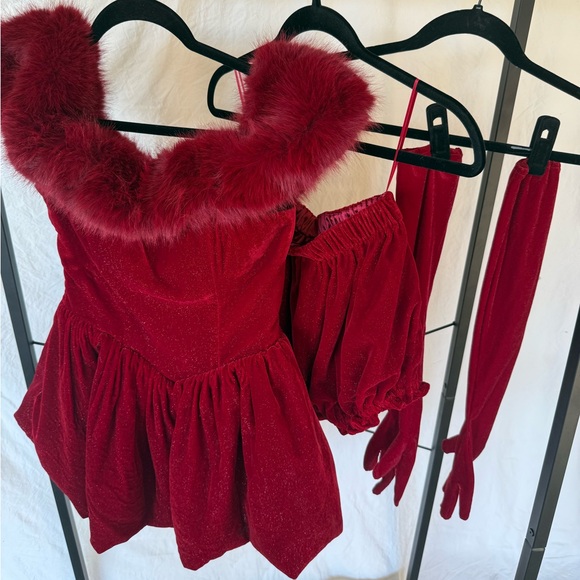 Nana Jacqueline Candice Velvet Dress (Red) - Picture 5 of 7